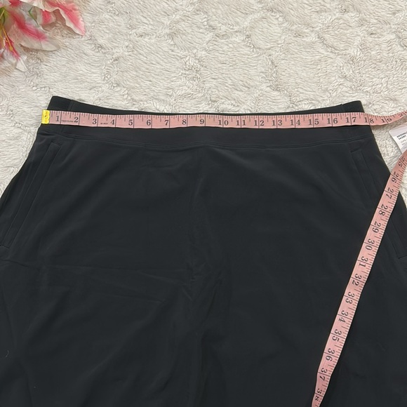 Athleta - Brooklyn Heights Black Skort - Size 16 - Picture 4 of 15